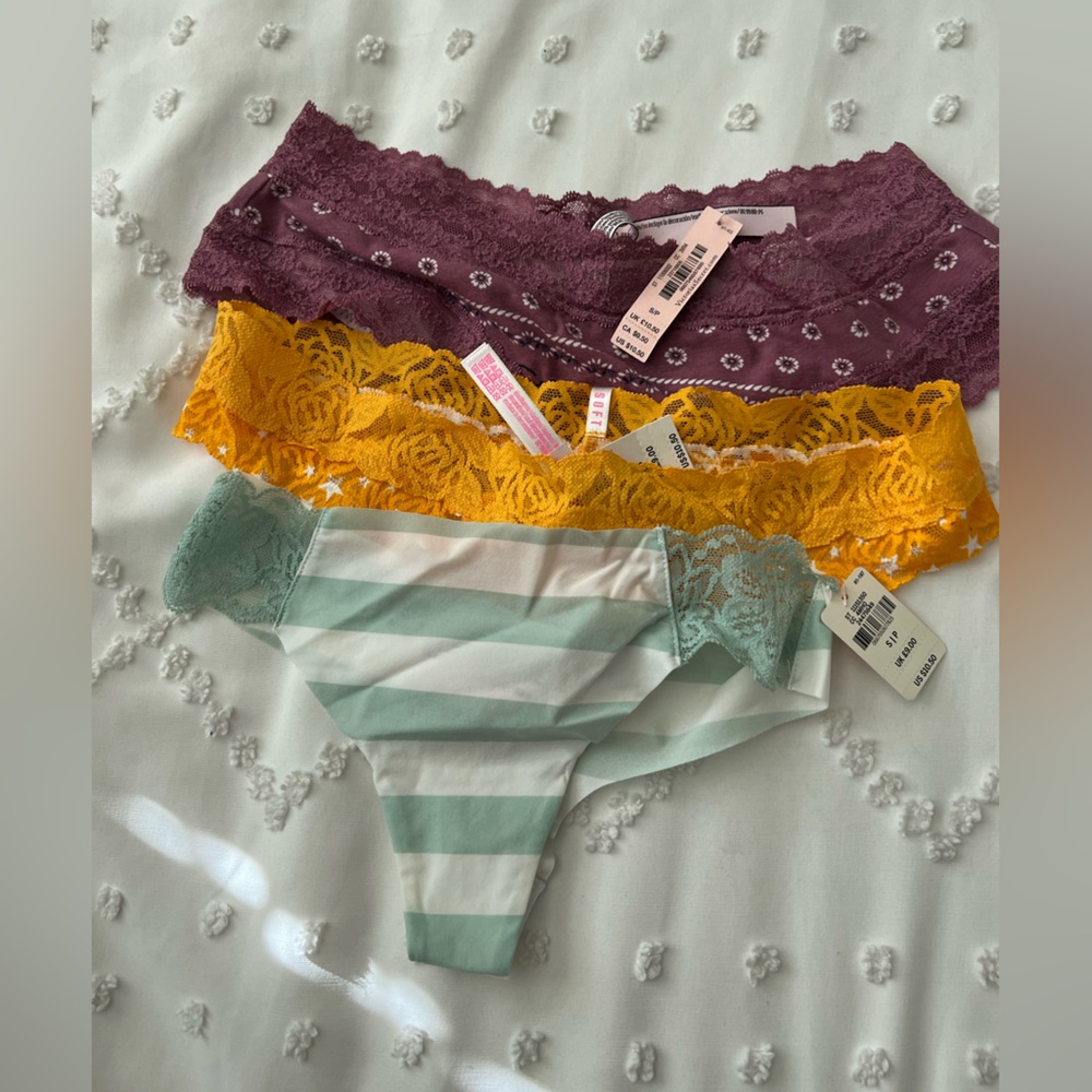Victoria’s Secret PINK underwear. Size Small